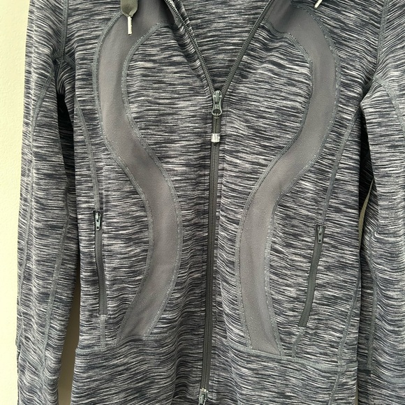 Lululemon 1st Edition Stride Fitted Activewear Heather Grey/Black Hooded Jacket - Picture 6 of 8